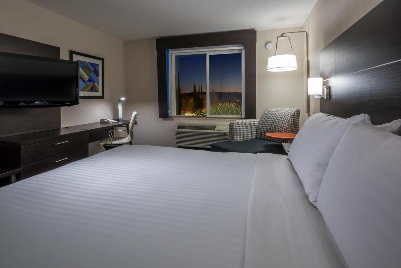 Holiday Inn Express Hotel & Suites Livermore By Ihg Exterior photo