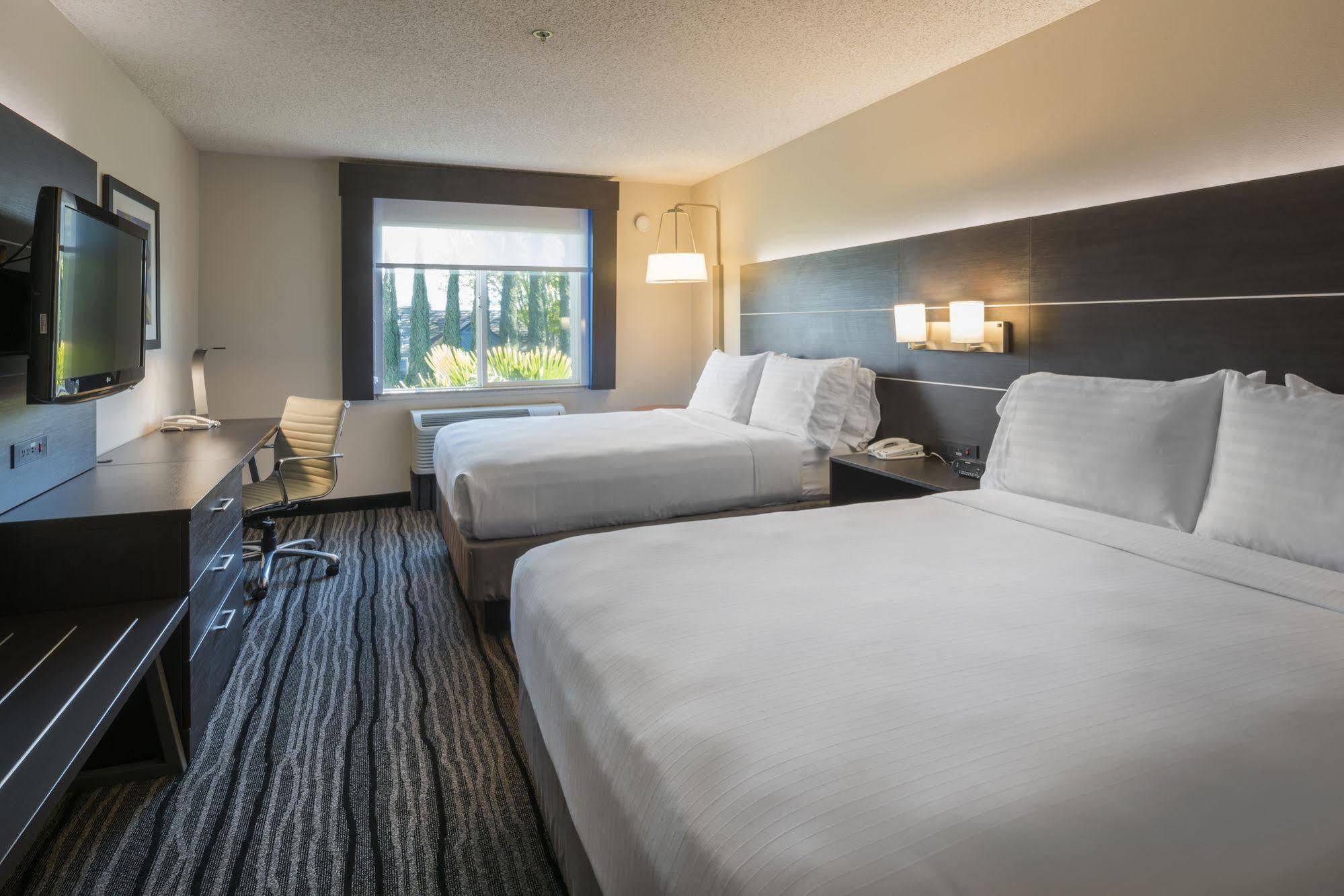 Holiday Inn Express Hotel & Suites Livermore By Ihg Exterior photo