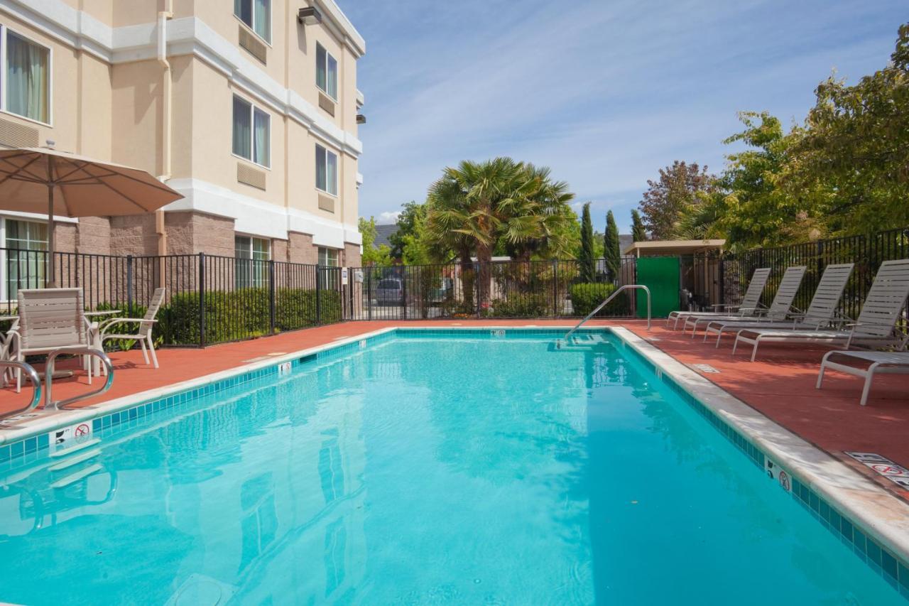 Holiday Inn Express Hotel & Suites Livermore By Ihg Exterior photo